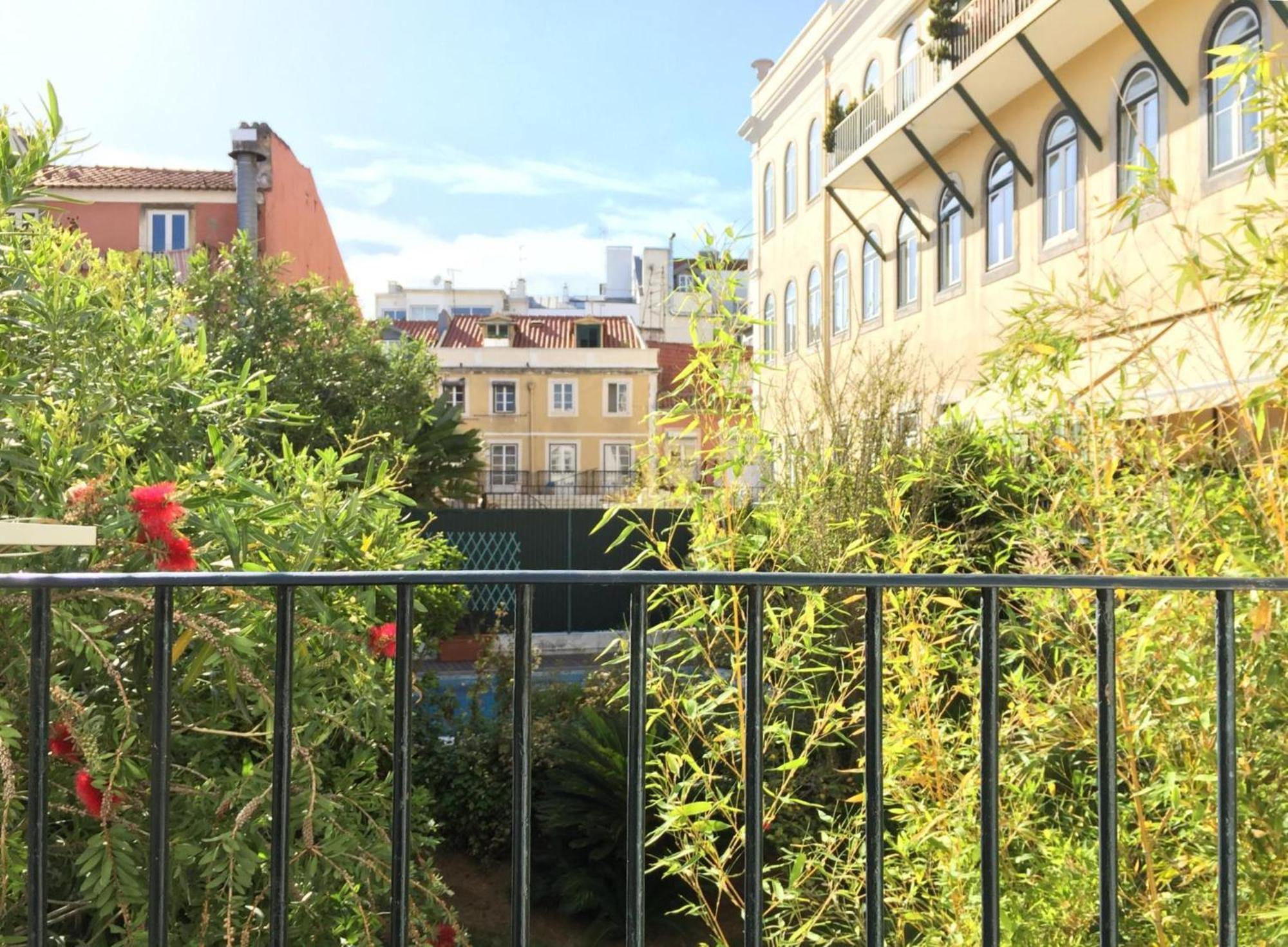 Sm2 Romantic Home By The Gardens Pr Real & Bairro Alto Lisboa 外观 照片